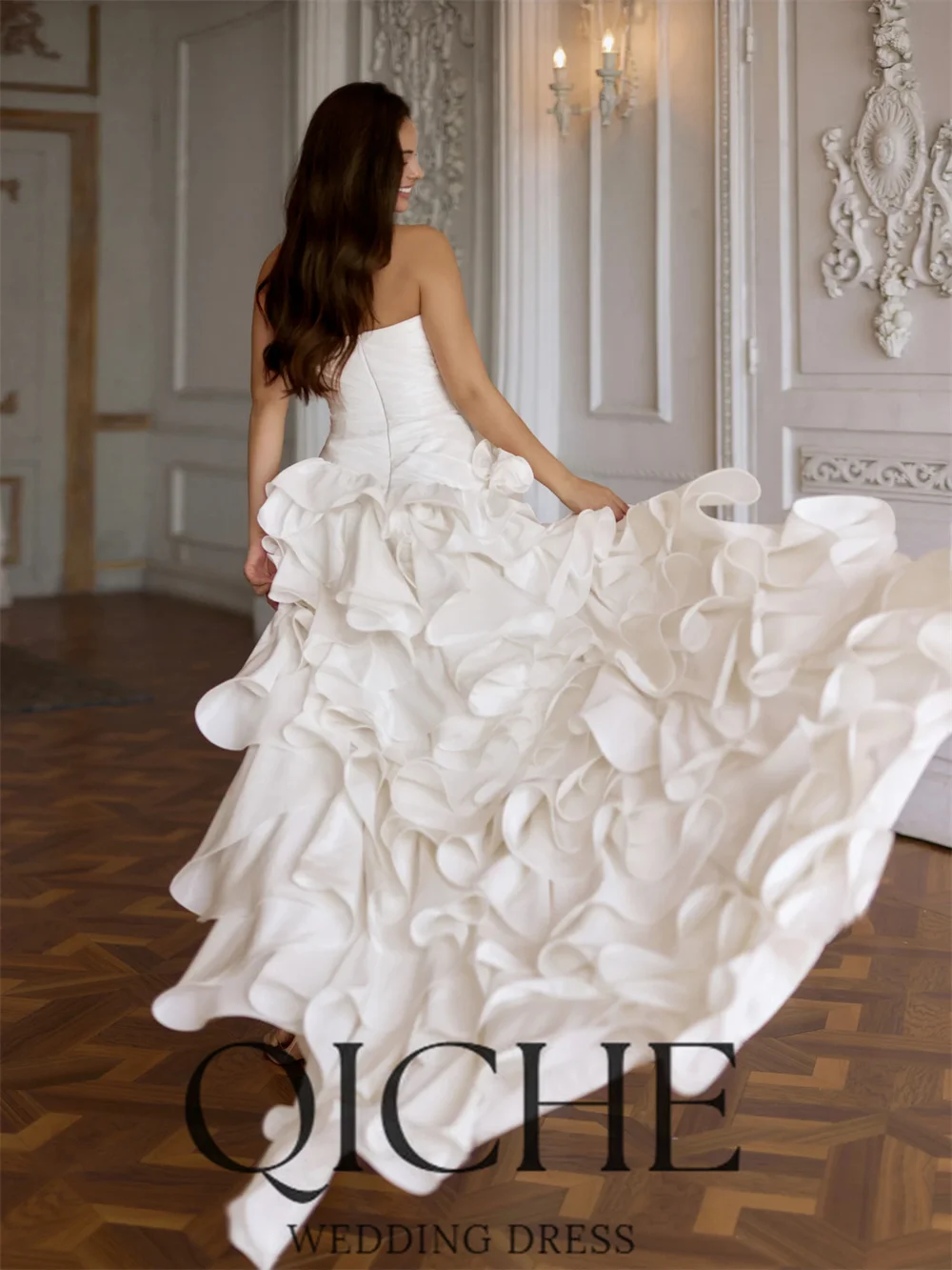 QICHE Modern Pleat Tiered High/Low Wedding Dress 2026 Strapless Open Back Sleeveless Bridal Gowns Customized Vestidos De Novia