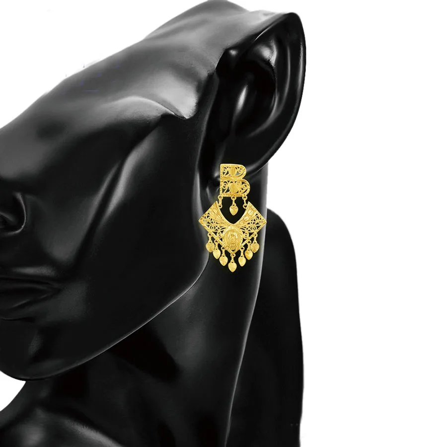 أسعار الجملة --- XP أقراط متدلية على الطراز الغريب للنساء بوهيميا مجوهرات الأزياء مطلية بالذهب الخالص تصميم جديد