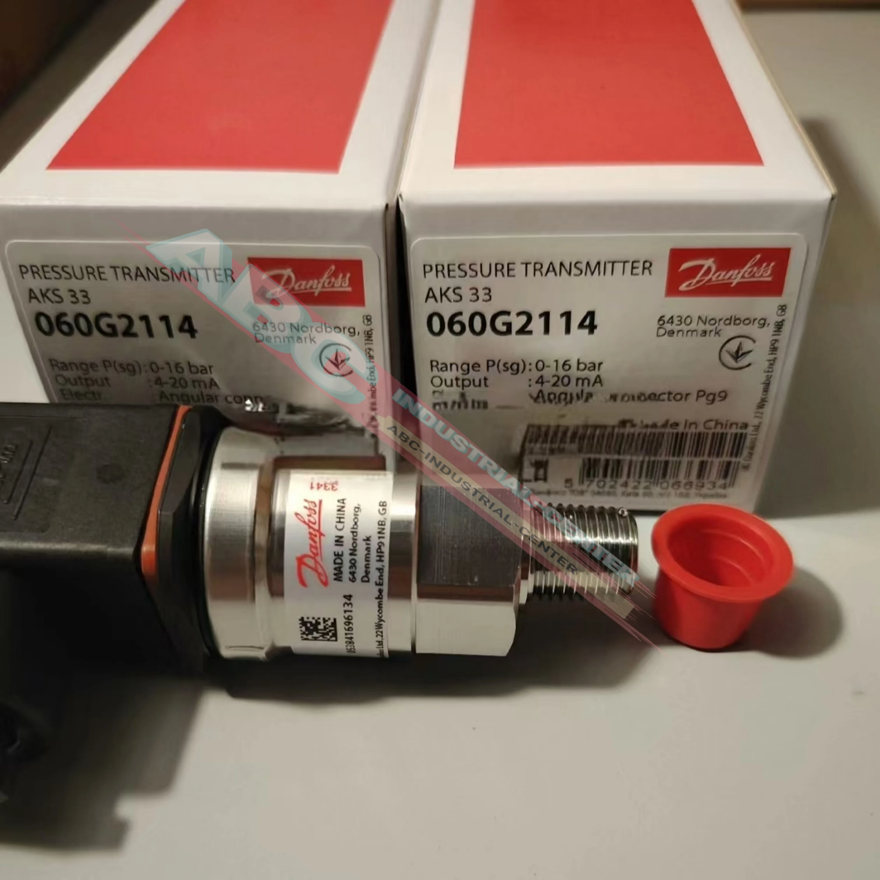 

pressure sensor 060G2113 AKS33 060G2114 AKS33 brand new