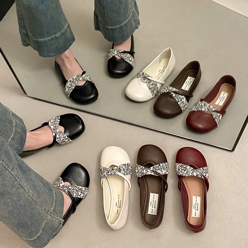 

Women's Retro Mary Jane Ballet Flats 2025 New Soft Bottom Round Toe Women's Shoes Simple Non-slip Low-top Shoes Zapatos De Mujer