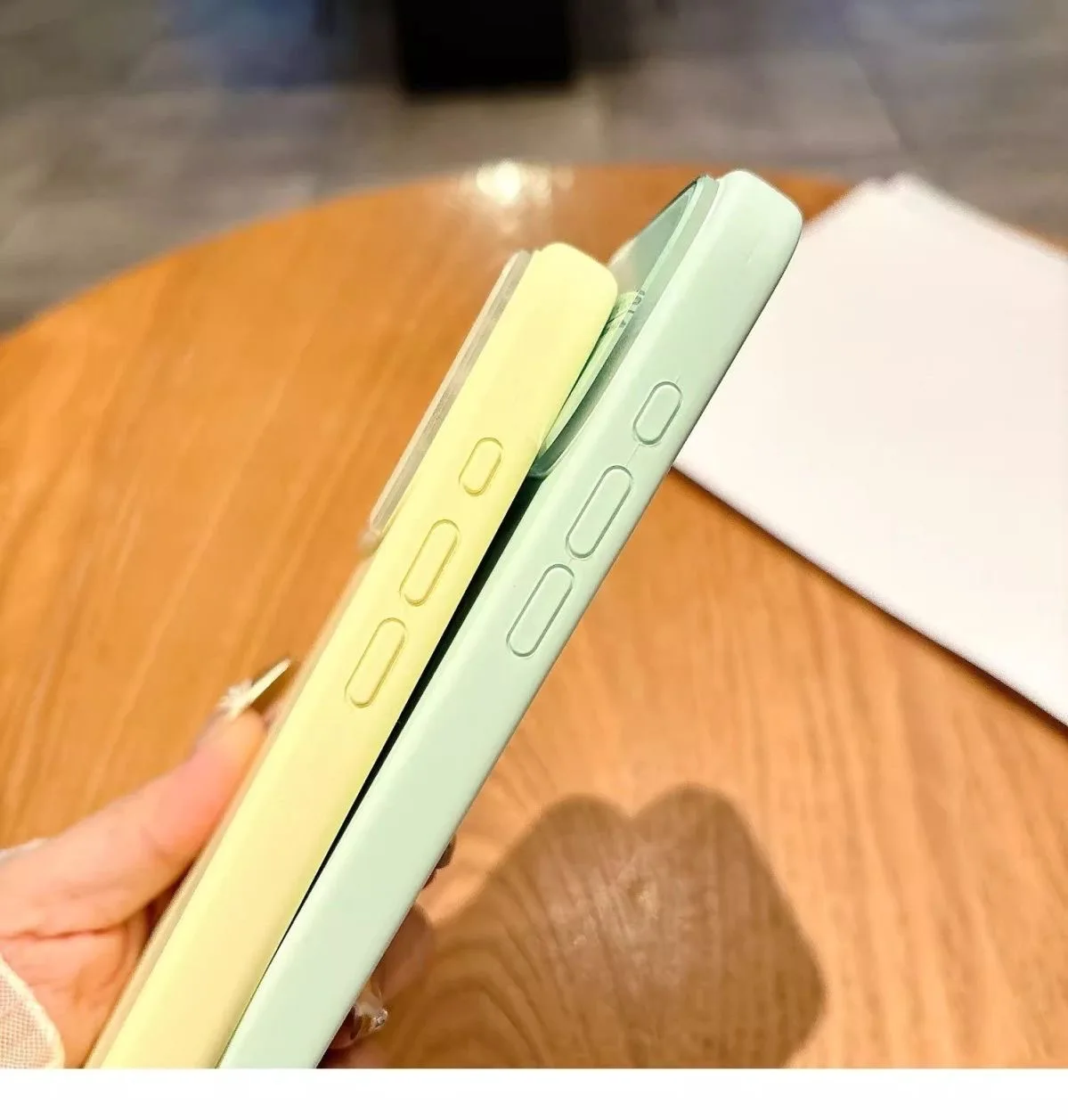 حافظة MagSafe من السيليكون السائل الجديد لهاتف iPhone17 16 15 14 Pro لهاتف iPhone 17 ProMax 14 16 15 Pro Max غطاء شحن لاسلكي