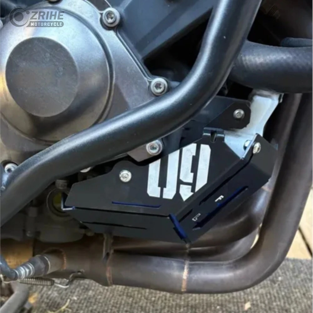 

Motorcycle For YAMAHA MT-09 MT09 FZ-09 FZ09 2014-2025 Water Coolant Recovery Tank Shield Guard Radiator Side Cover Protector