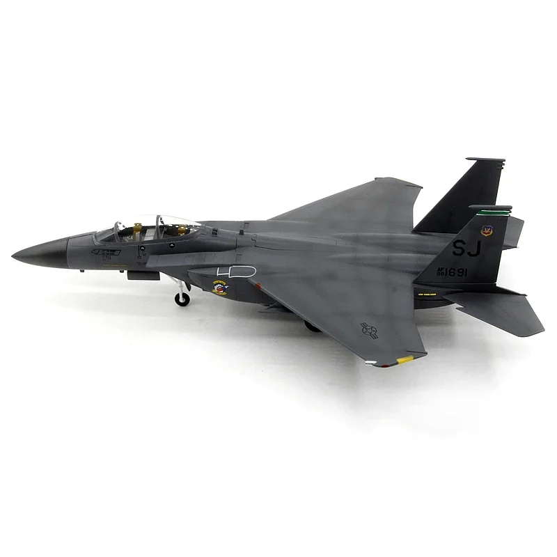 1/72 Scale U.S. Air Force F-15E Strike Eagle Combat Aircraft 336th Squadron F15 Finished Militarized Combat Aircraft Model