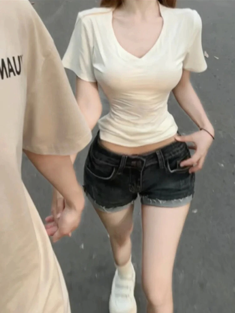 

2026 American Retro Style Women's Short Jeans High Waist Cuffed Sweet Spicy Design Summer Miniature High Waist Denim Shorts
