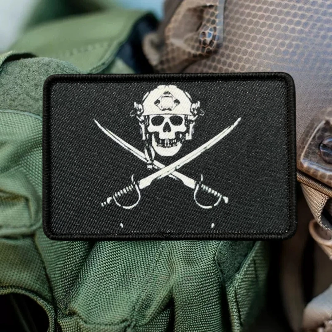 Tactical Patch Pirate Flag Operator Hook and Loop Morale Badge Stickers for Decorative Accessories on Clothing and Backpacks