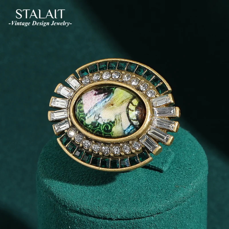 Vintage Gold Color Rings Emerald Crystal Cameo Head Oval Zircon Luxury Designer Antique Jewelry For Woman Wedding 2025 Trends