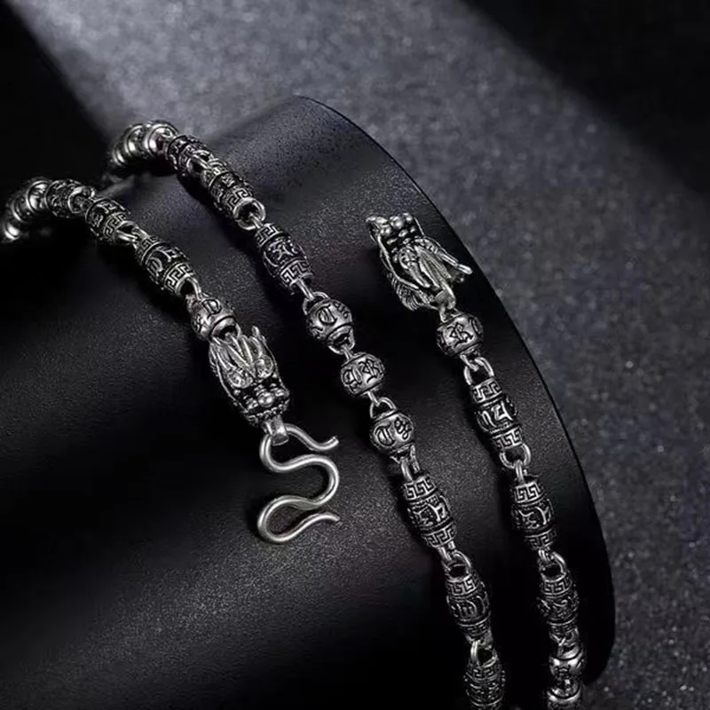 Double Dragon Head Necklace with Six Syllable Mantra, Domineering Streetwear Chain for Trendsetters