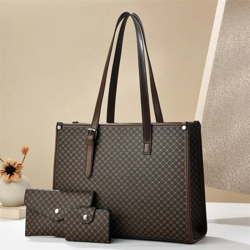 

Large Capacity Diaper Bag For Women High-End Minimalist Leather Backpack Stylish Casual Unique Design Commuter