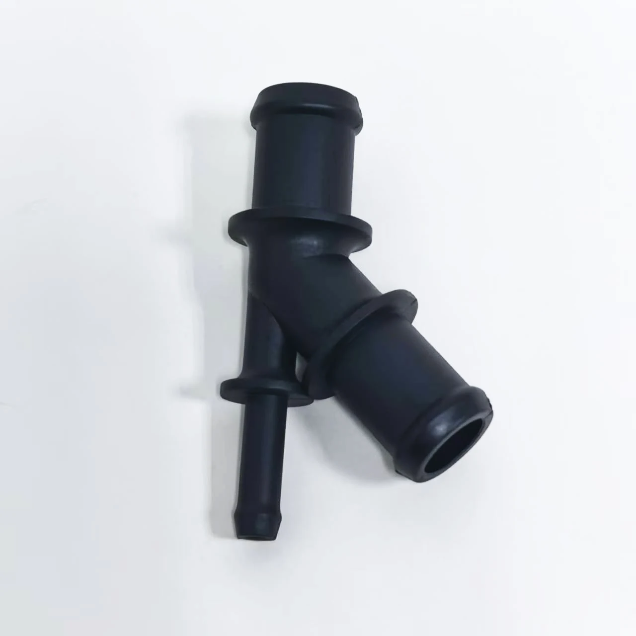 070121049e Heizwasseranschluss-Adapter für Volkswagen Touareg, Porsche Cayenne und Audi Q7 – Praxisgetestet & Empfohlen