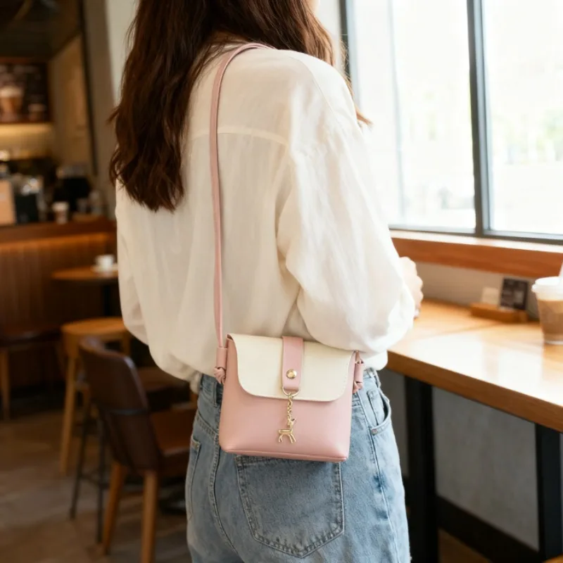 

1pc Fashion Deer Pendant Crossbody Bag,Cute Animal Necklace Purse for Women Girls,Gift for Valentine Bags for Girls,shoulder bag