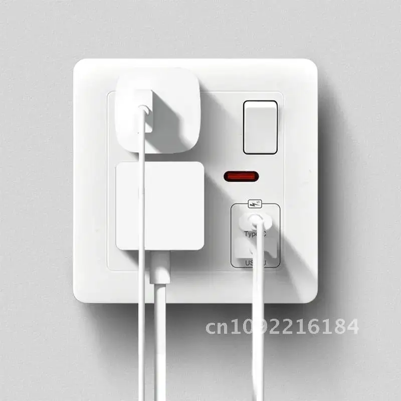 Fast Charging Universal 5-pin Power Outlet UK Standard 13A Wall Type-c 2.1A Charger Socket with USB 220V 5V Saudi DC Outlet