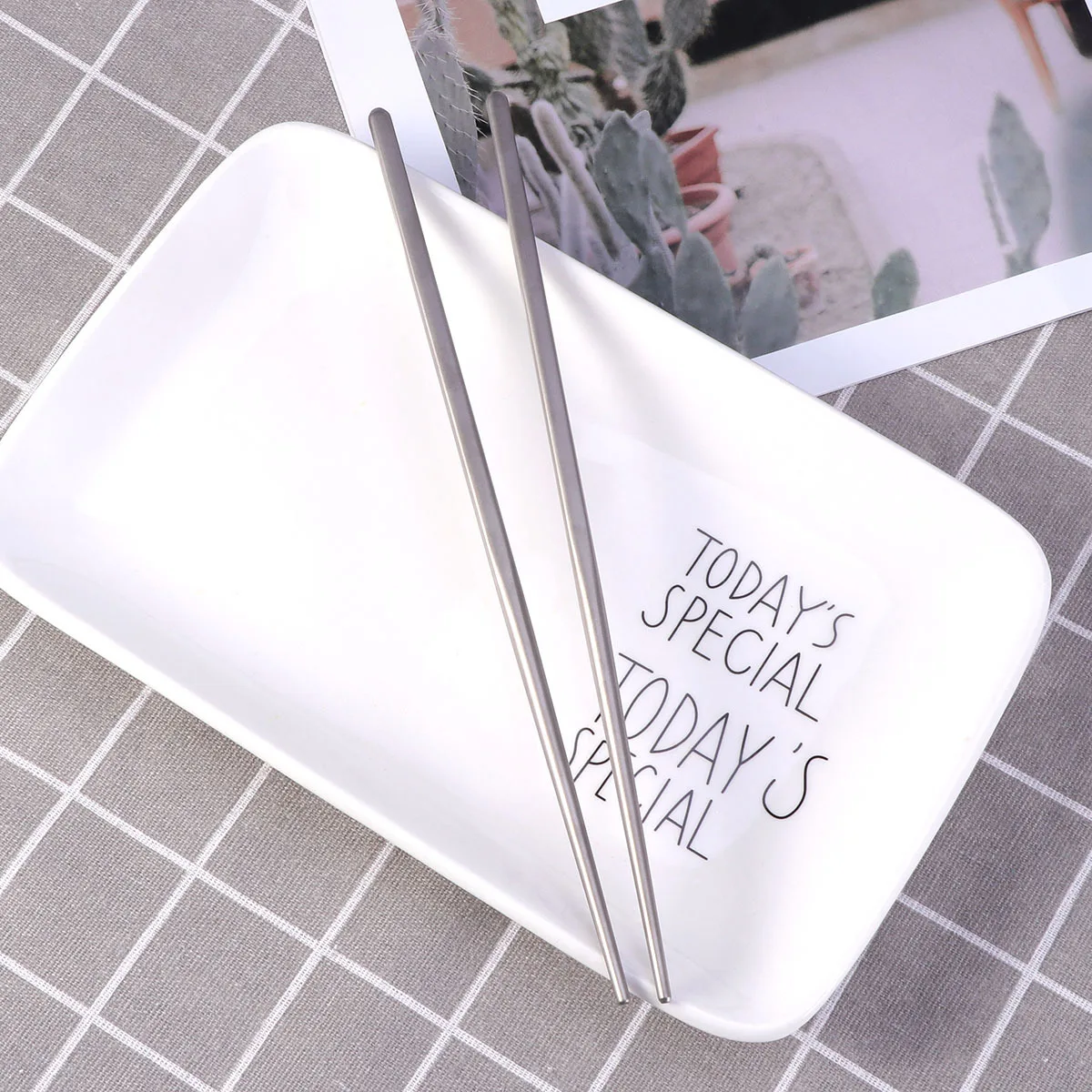 

Titanium Chopsticks 6225mm Portable Reusable for Outdoor Home Use Sushi Noodles Rice Travel Easy to Clean