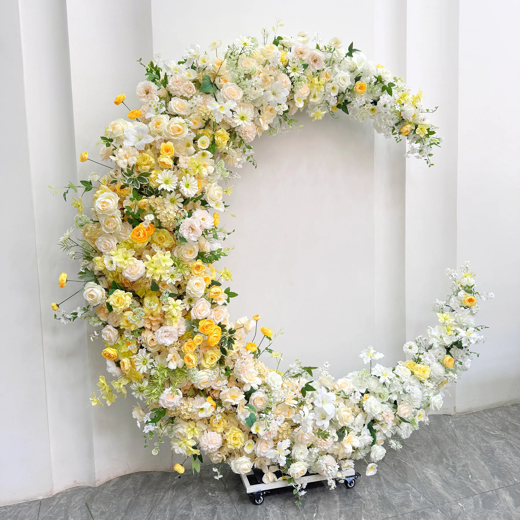 Moon floral ornaments, proposals, birthday event scenes, decorations, engagement decorations, scenic spot props