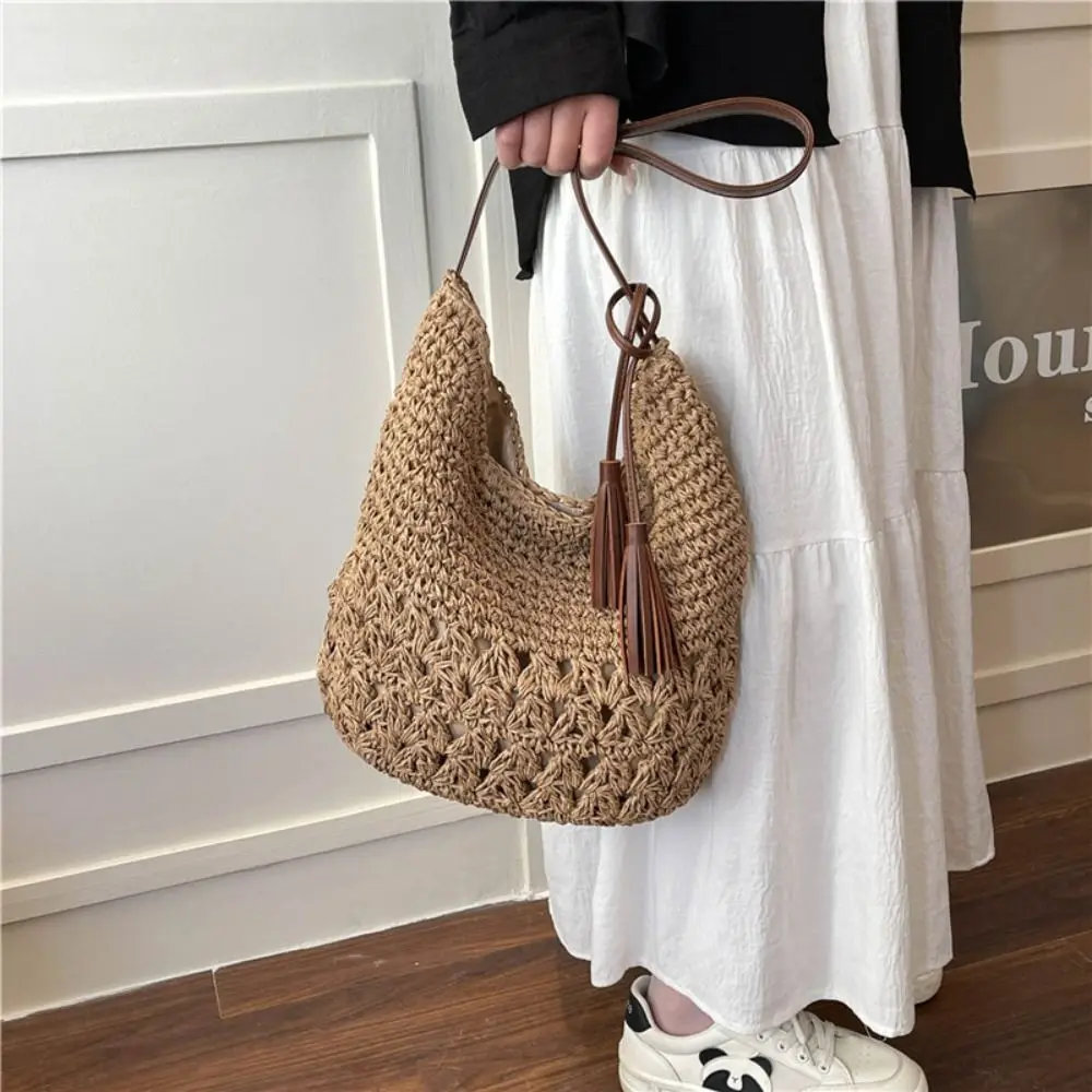 

Fashion Summer Weave Straw Bag Boho Casual Straw Shoulder Bag Beach Leisure Tassels Tote Bag for Women