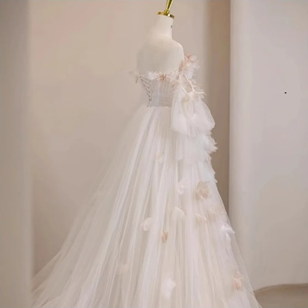 Maßgeschneidertes ZJ4049 Elegantes Boho-Hochzeitskleid in Elfenbeinfarbe mit plissiertem Perlenstickerei, schulterfrei, formeller Abend 2025,