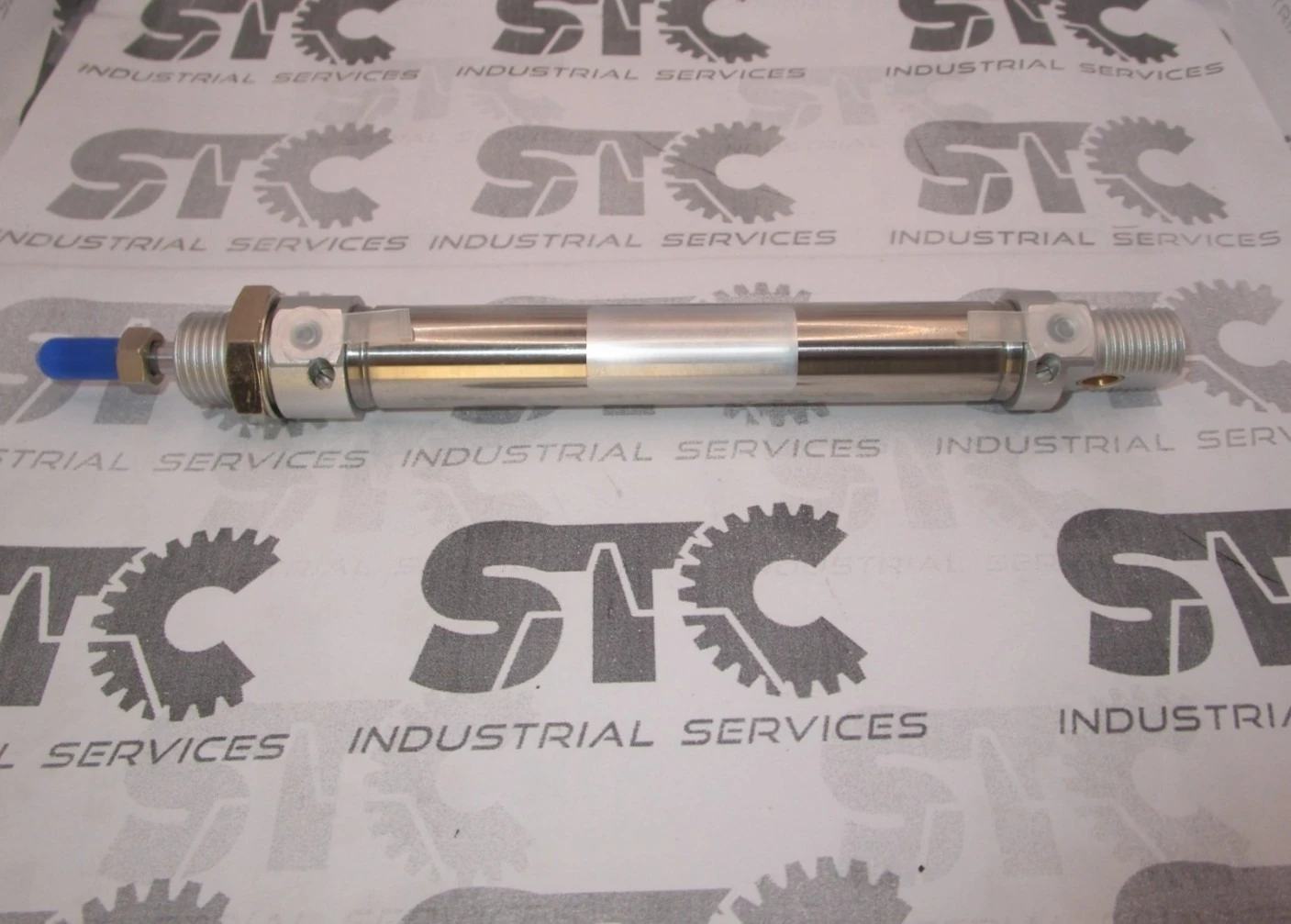 YY   YYDSNU-16-80-PPV-A Round Standard Cylinder