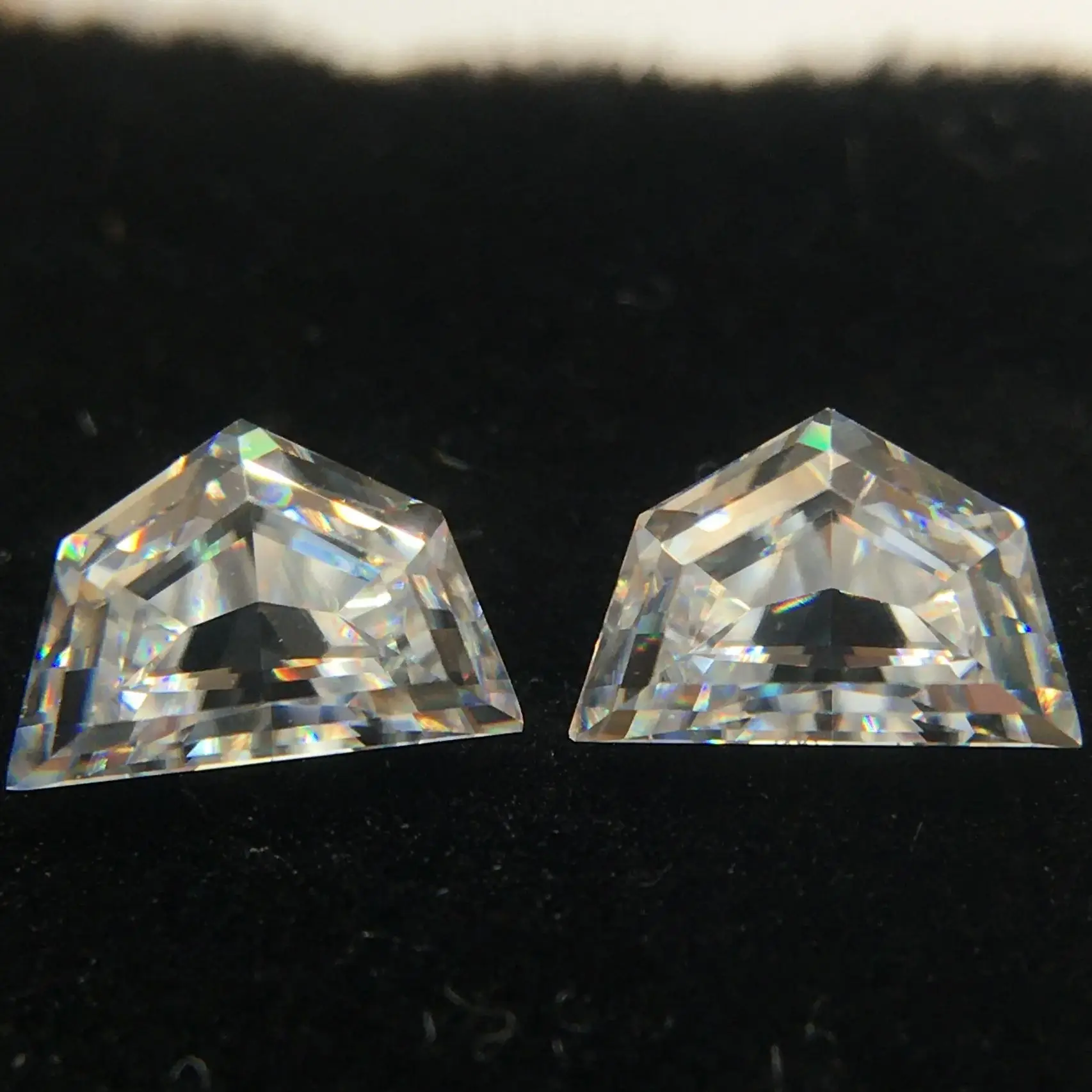 

Оптовая продажа, драгоценные камни Epulette Moissanite 3x4/6x9 мм, ювелирные изделия с сертификацией GRA, Алмазный тестер предварительного определения муассанита II