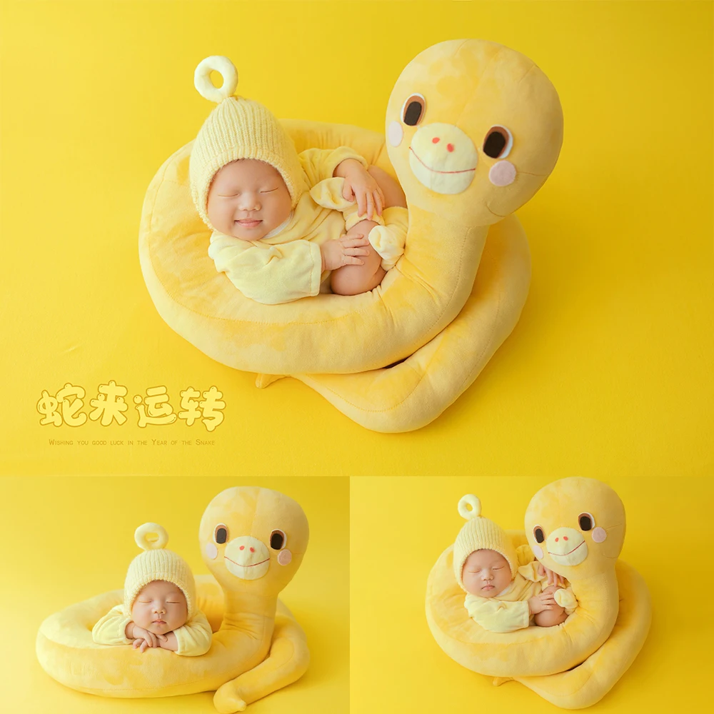 

Snake Year Theme Newborn Photography Props Kit Baby Jumpsuit+Hat+Socks 3pcs/Set Cute Yellow Snake Dolls Baby Photo Posing Props