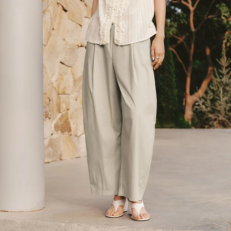 Light khaki