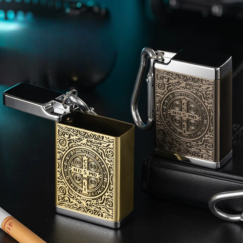 New Portable Engraved Pattern Ashtray Outdoor Keychain Portable Car Ash Storage Tool Personalized Lighter Cigarette Box