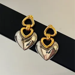 Europe And The United States Love Minority Light Luxury Fashion Earrings Suitable For Women Commute With Accessories
