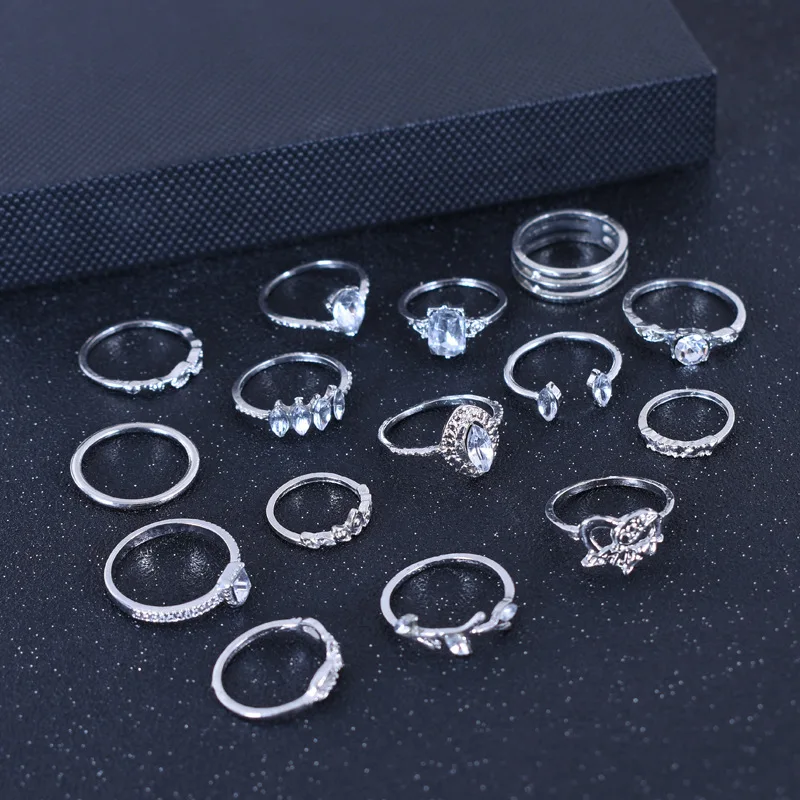Vintage Bohemian Style 15 Pieces Ring Set for Women Inlaid Rhinestone Metal Ring Fashion Jewelry Party Gifts For Girls