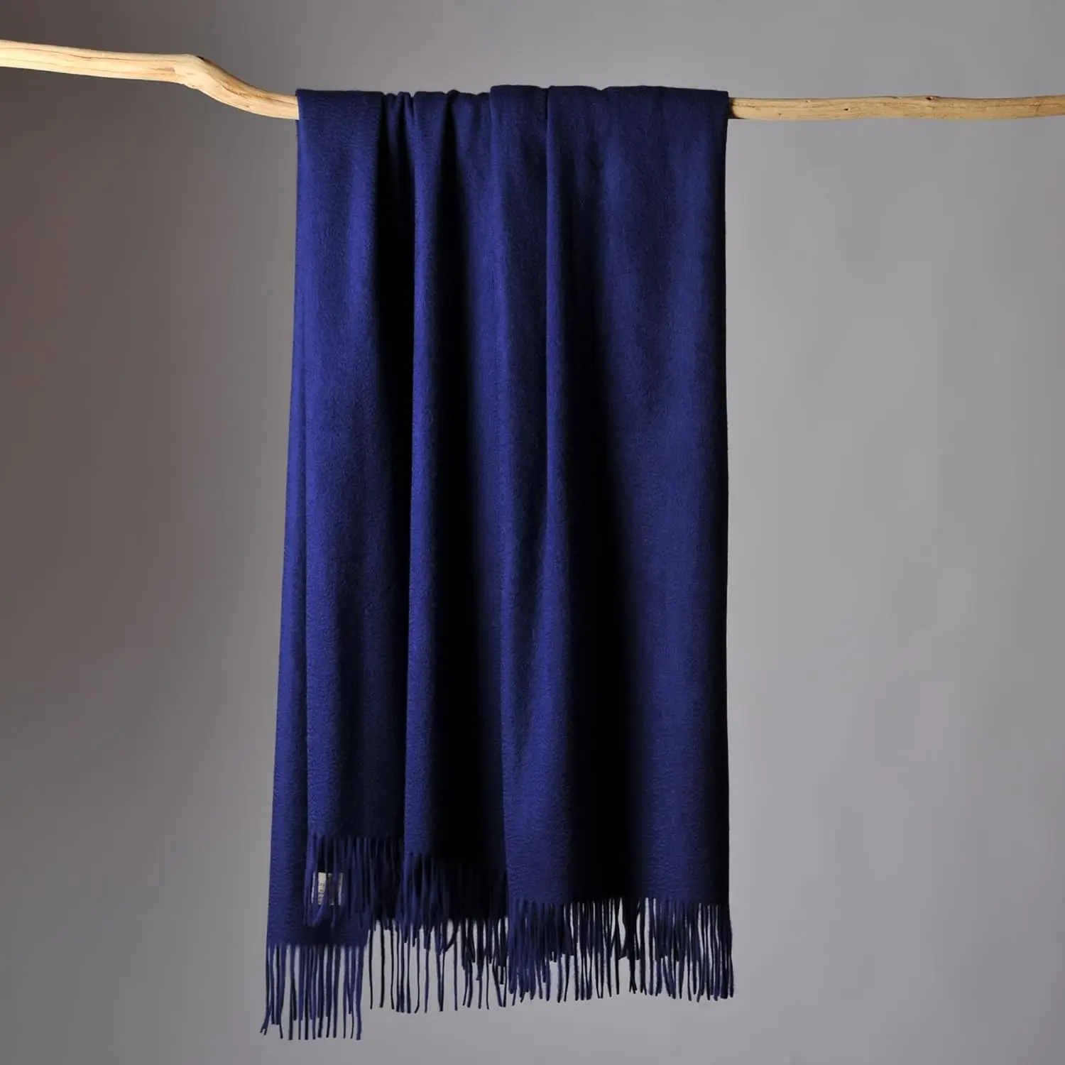 Luxurious Cashmere Blend Throw Blanket, Soft & Cozy, 50"x73", Navy