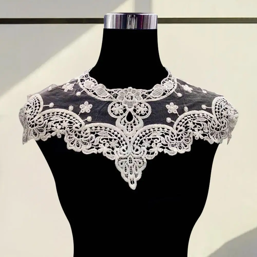 Soft Milk Silk Collar Fake Collar Lace Embroidery Elegant Lace Embroidered Fake Collar with Hollow Design Flower Pattern