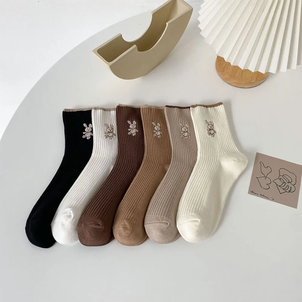 Fashion Rabbit Embroider Pattern Women Cotton Socks Cute Breathable Casual Socks Comfortable Middle Tube Socks