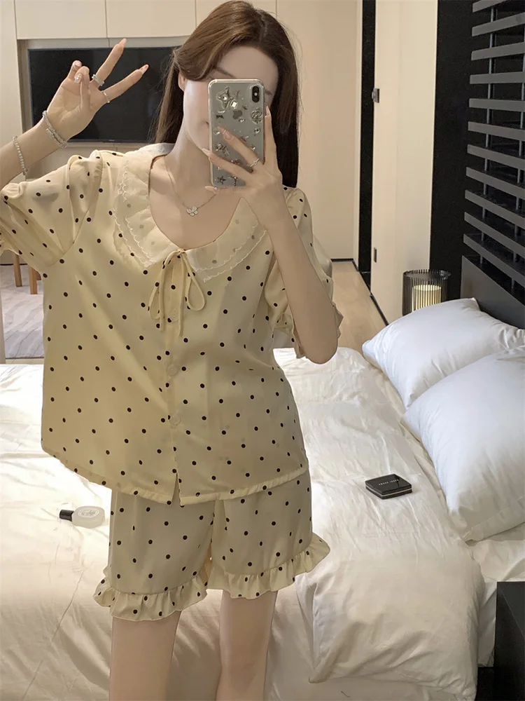 

Ice Silk Summer Sweet Simple Korean Style Short Sleeved Pajama Set Women Round Dot Loose Kawaii Sleepwear Ins Elegant Casual