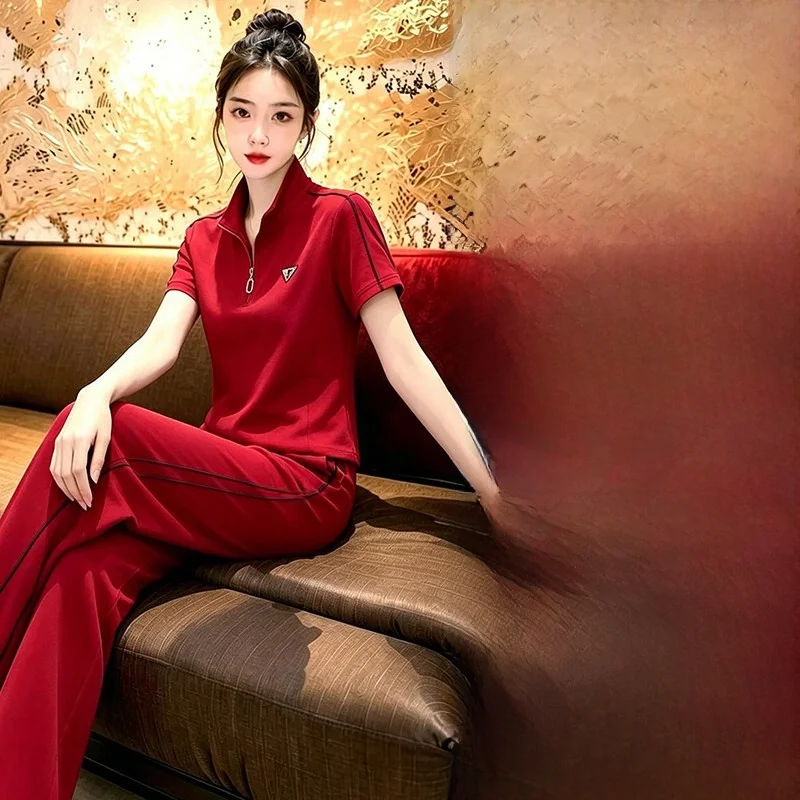 

Summer New Luxury Sport Style Set Stand Collar Half Zipper Dark Red Short Sleeve T-Shirt Wide Leg Pants Two Piece Set Women