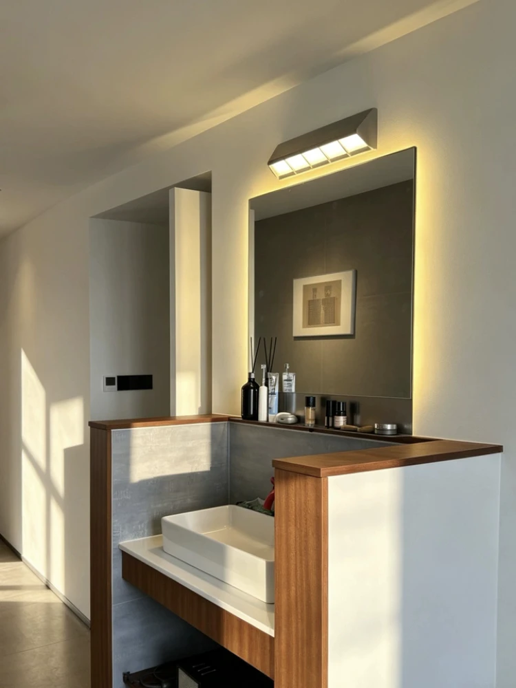 Wall top, door top, advertisement, wall light, retro industrial air door, signboard, atmosphere, bathroom mirror, headlight