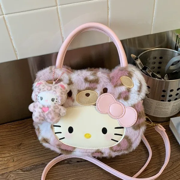 

Kawaii Hello Kitty Leopard Print Plush Handbag - Cute Furry Crossbody Bag with Mini Kitty Charm