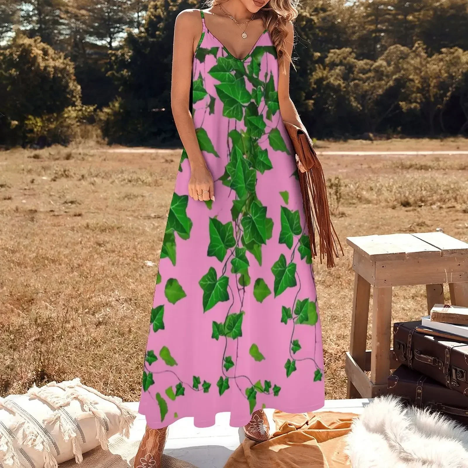 GREEN IVY HANGING LEAVES VINES PINK ART Sleeveless Dress dress summer 2025 women clothes for woman Dress