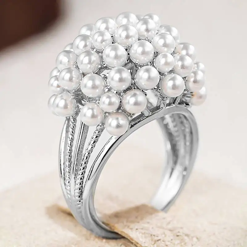 Huitan Spezieller Damenring, weiß/lila, künstliche Perle, modisch, goldfarben, Party-Accessoires für Damen, wunderschöner Hochzeitsschmuck