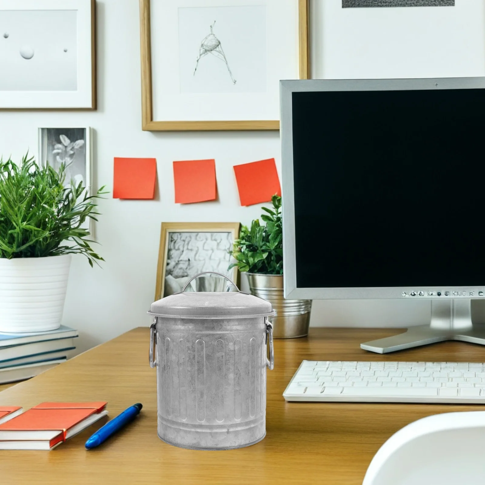

Compact Bucket Shaped Desktop Garbage Can Small Rubbish Bin Creative Wastebasket Office Home Desk Office Trash Bin