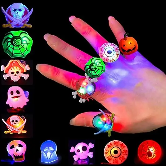 100/10pcs Halloween Light Up Glowing Rings Party Favors LED Luminous Pumpkin Ghost Skull Flashing Finger Rings Kids Fun Toys