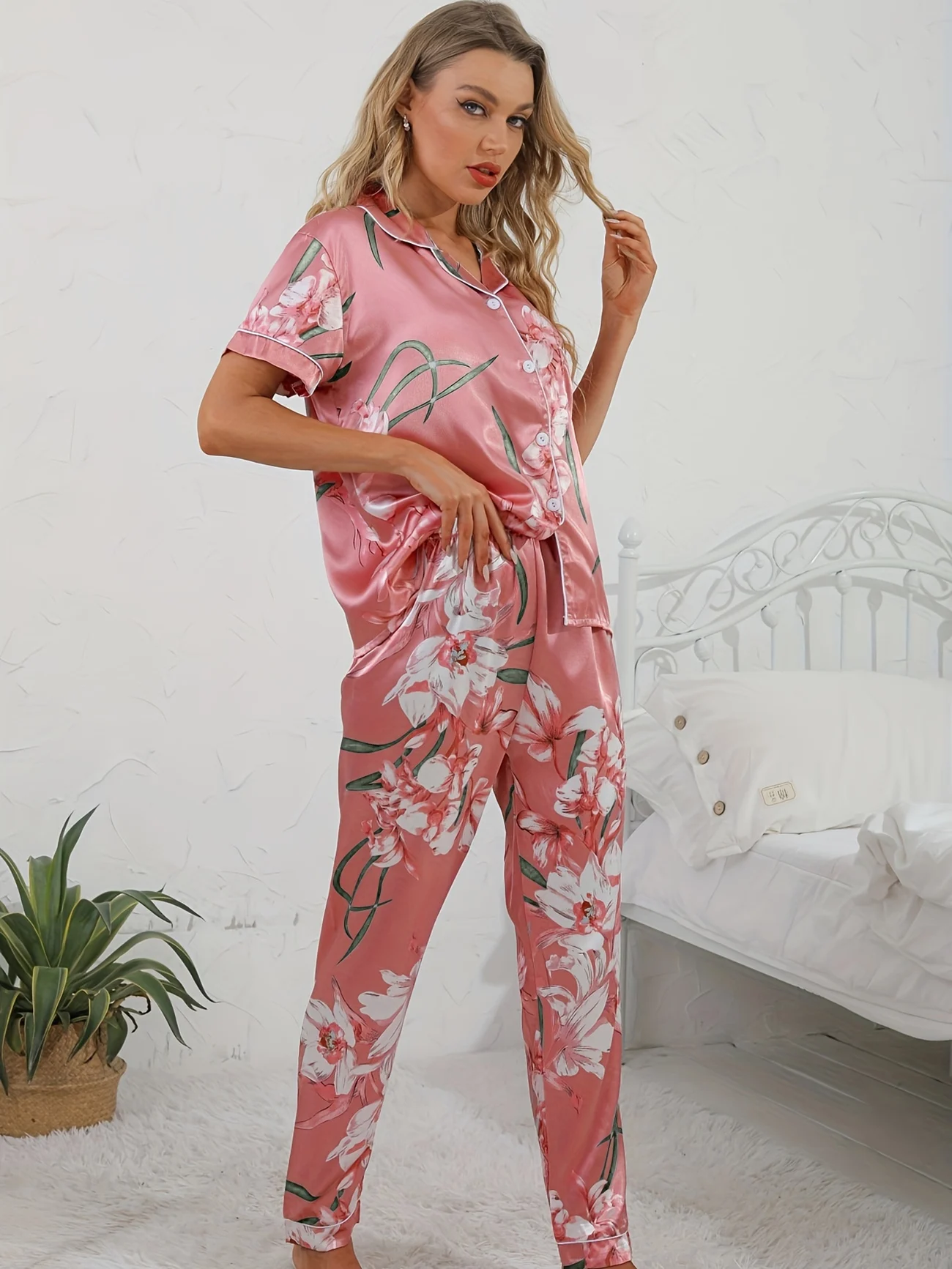 Floral Print Satin Pajama Set Smooth & Comfort Short Sleeve Button Lapel Top & Cozy Long Pants Women\'s Loungewear & Sleepwear