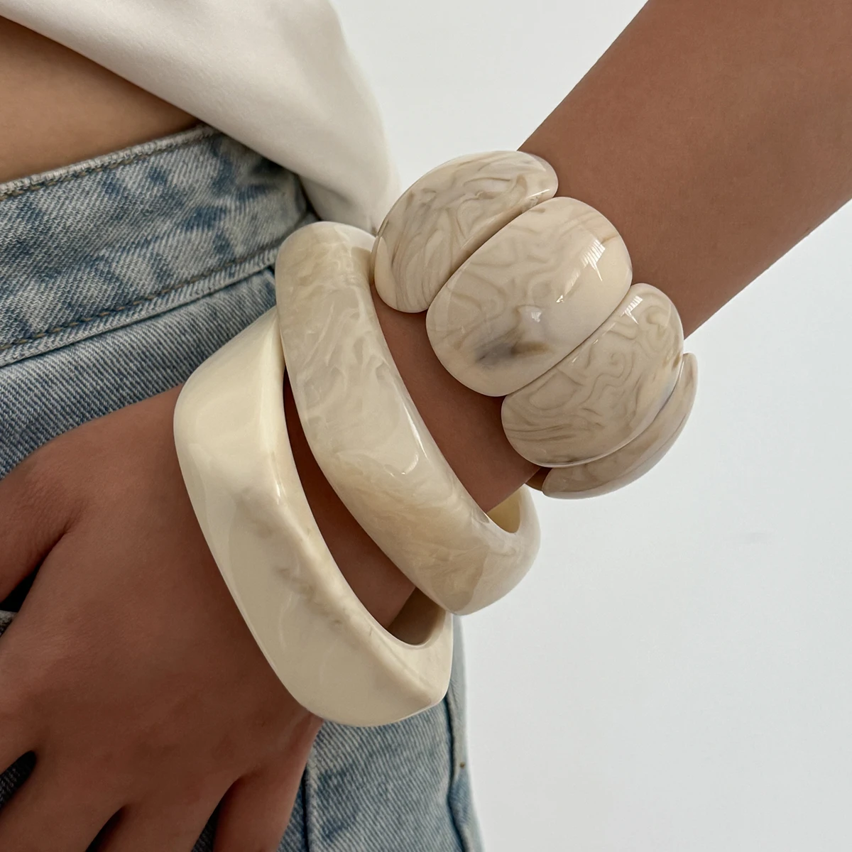 Salircon 3 Styles Bohemian Beige Wide Resin Acrylic Smudging Bangles for Women Punk Geometric Arm Bracelet Aesthetic Y2K Jewelry