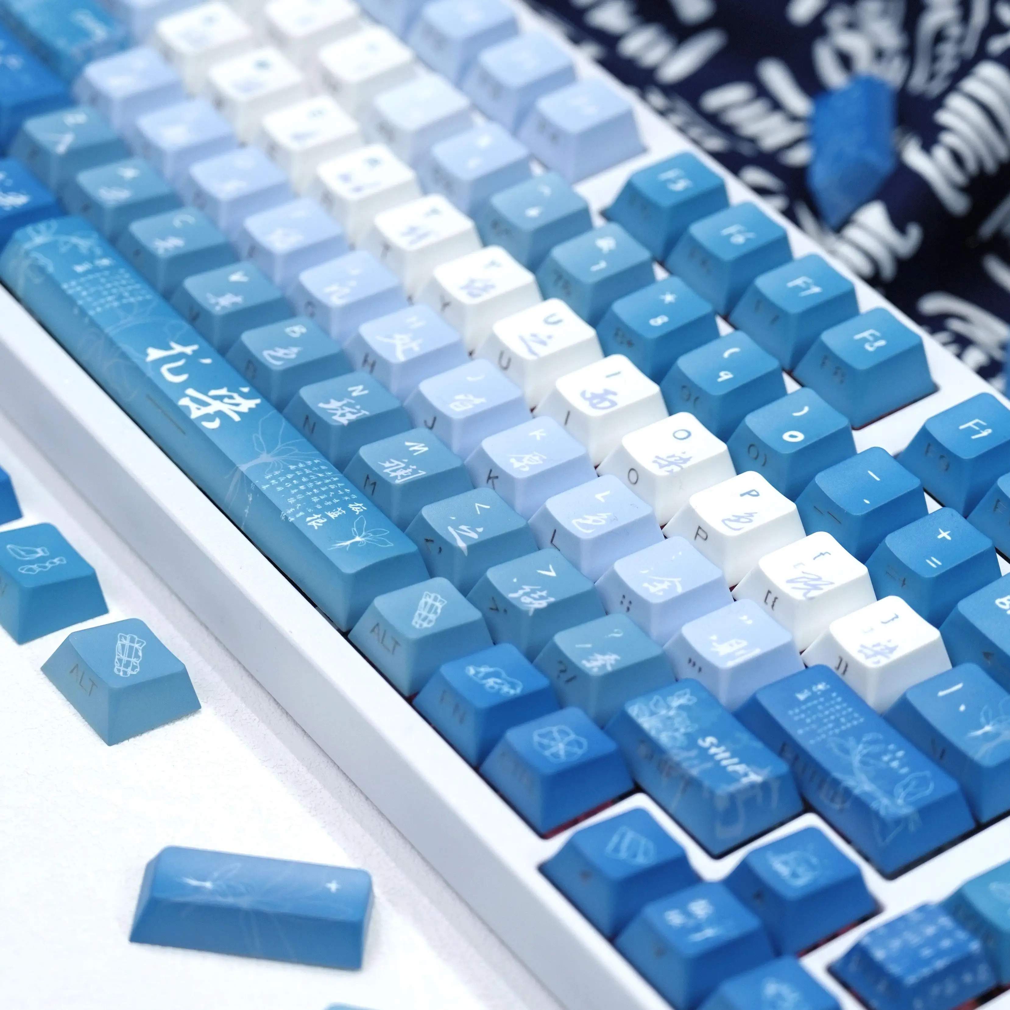 Mechanical keyboard side engraved light transmission original PBT keycap