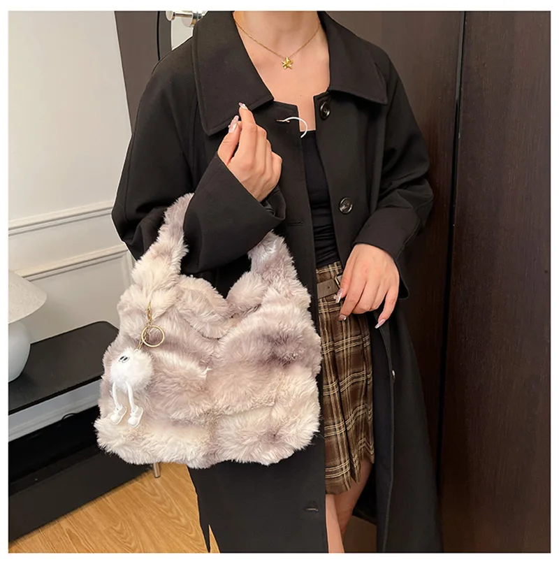 

Модная минималистичная женская сумка, осень 2023, новая меховая сумка премиум-класса, плюшевая сумка на плечо, сумка-тоут большой вместимости с принтом тай-дай