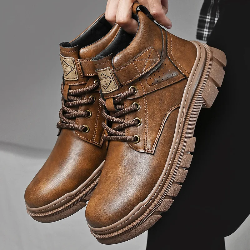 

Men's boots for autumn and winter 2025 new men's casual workwear boots thick soled anti slip British boots for men
