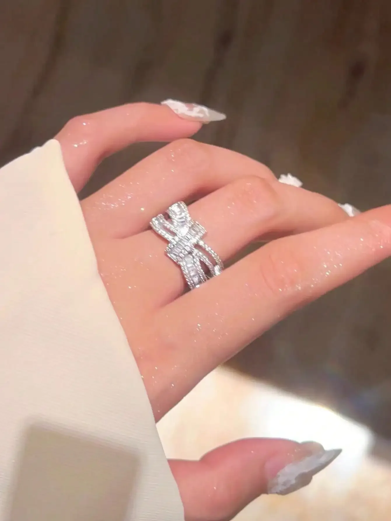 1PC Elegant French Style Cross Gradient Square Ring, Full Synthetic Zircon Paved Design, Trendy Decorative Jewelry for Ladies, Wonderful Gift Choice for Bride on Wedding Day, Valentine's Day and Mother's Day