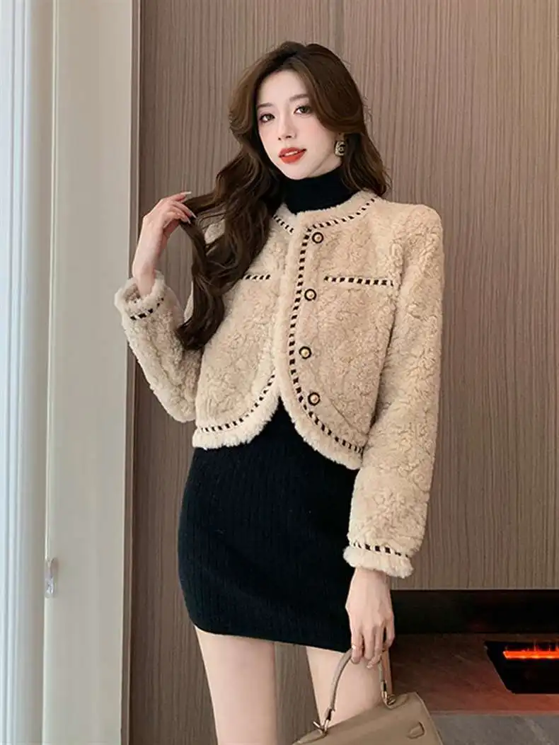 Xiaoxiangfeng Lamb Wool Jacket for Women Short Style Socialite Temperament High-end Feeling Slimming Top Princess Trend