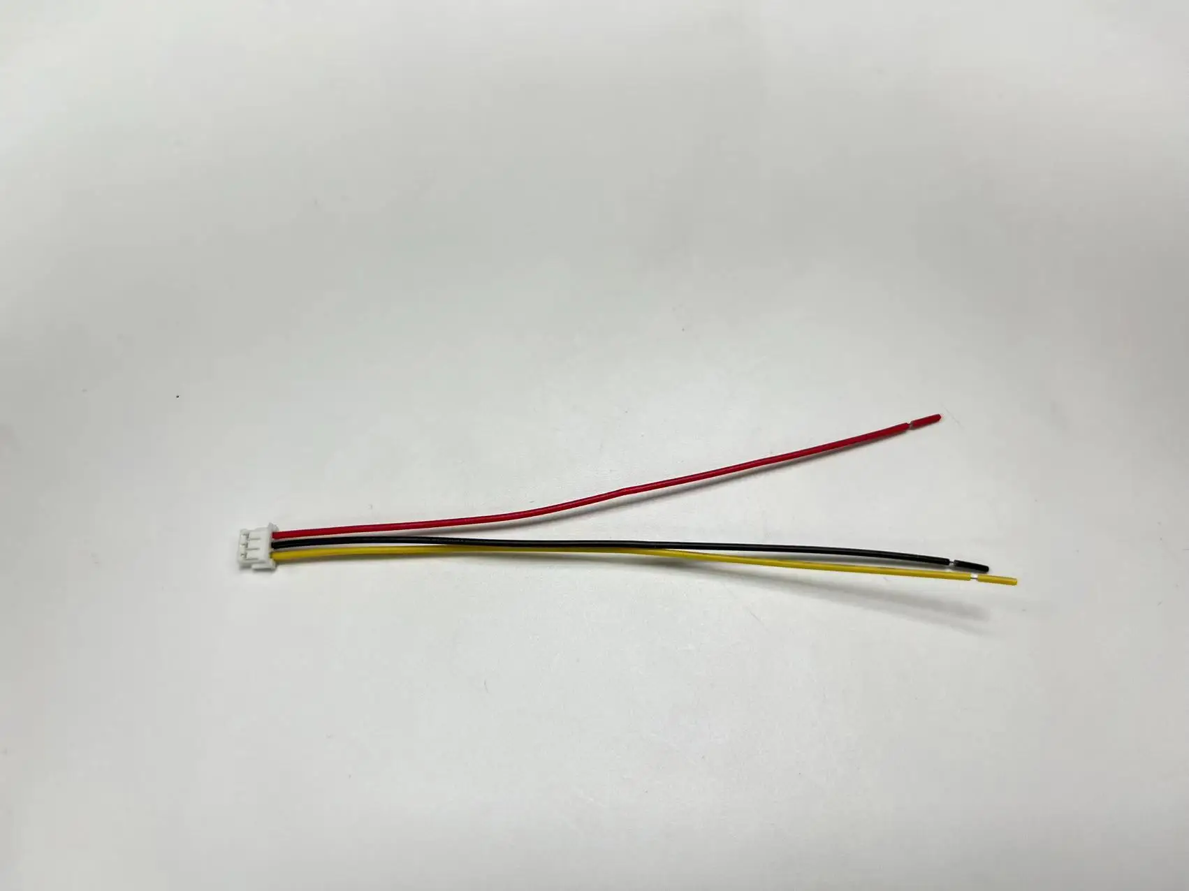 ZHR-3-Kabelbaum, OTS-Kabel der JST ZH-Serie mit 1,5 mm Rastermaß, 3P, von der Stange, SCHNELLE LIEFERUNG
