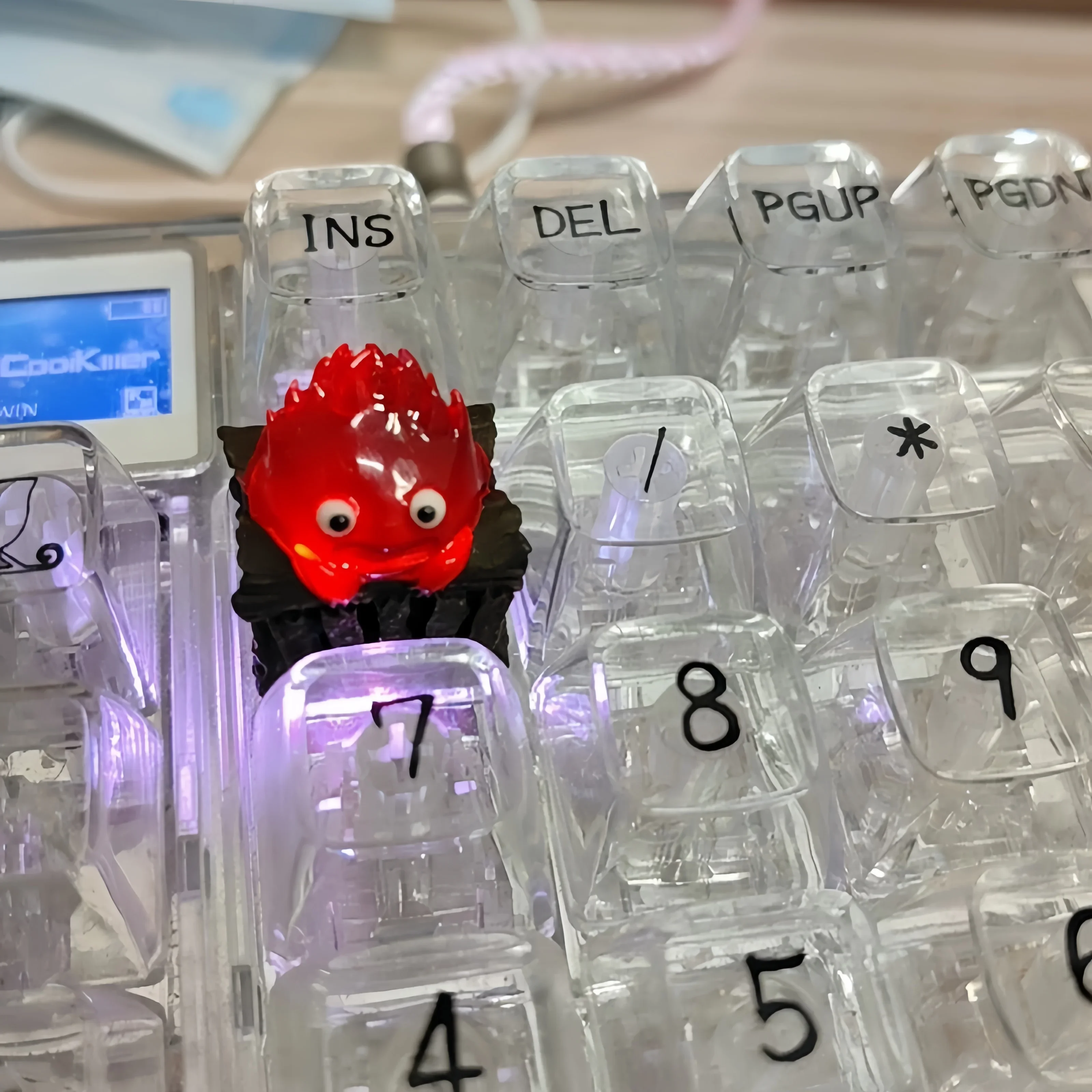 1 Stück Calcifer Harbin Castle Anime-Thema-Tastenkappen, personalisierte mechanische Tastatur-Tastenkappe aus Kunstharz für Tastatur-PC-Geschenke [auf Lager]