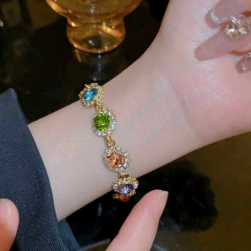 سوار نسائي أنيق متعدد الألوان من الأحجار الكريمة - الهدية المثالية لها، مثالي للارتداء اليومي أو التجمعات #2