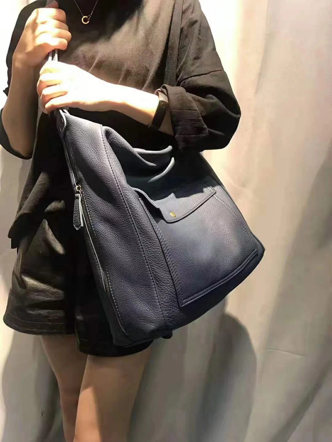 Autumn and Winter New Top Layer Cowhide Large Capacity Women\'s One Shoulder Casual Large Bag Crossbody Bag Shopping Bag