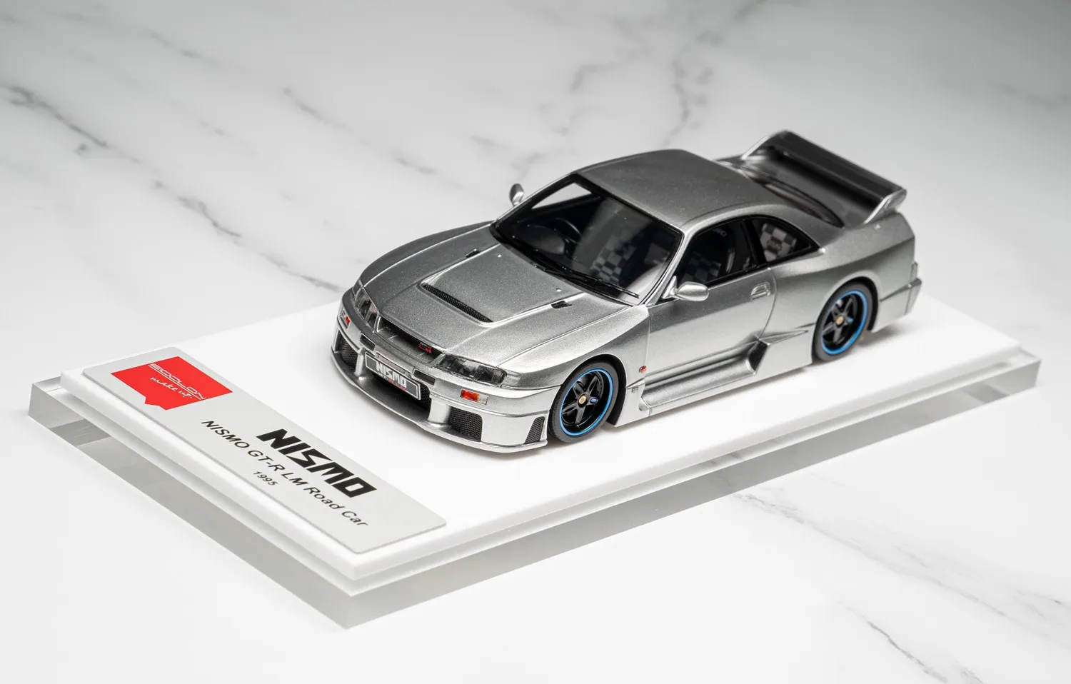 

MAKE UP 1:43 R33 NISMO CRS Version Diecast Model Car