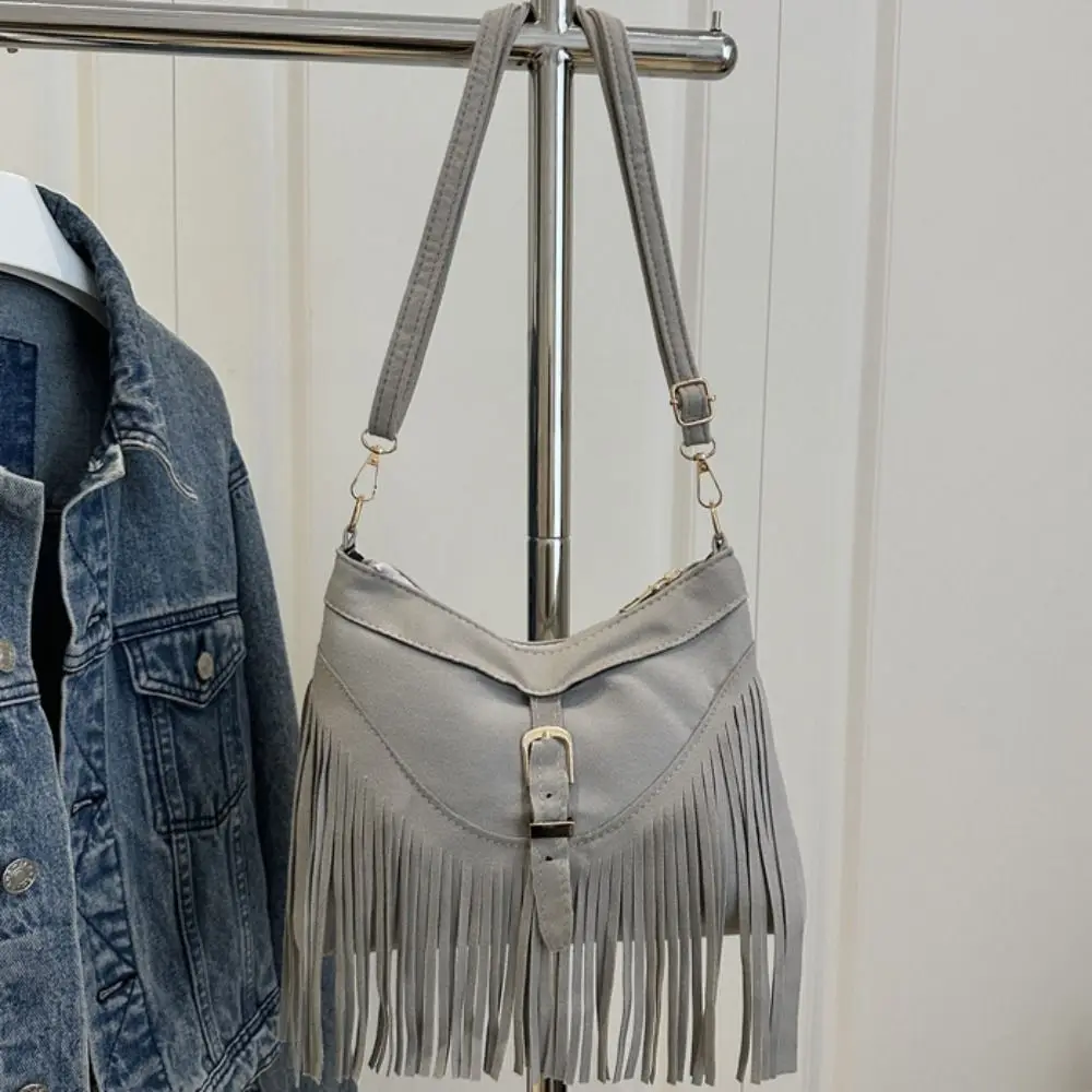 

Милая сумка на плечо с кисточками в корейском стиле, однотонная замшевая сумка из искусственной кожи в богемном стиле с пряжкой для девочек